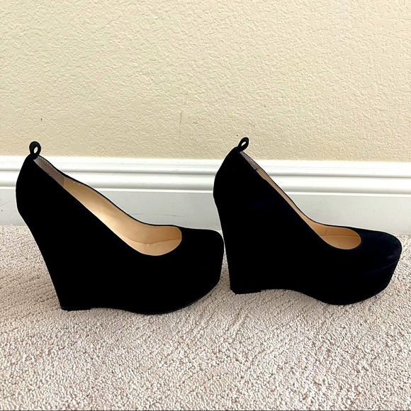 Boutique 9 Suede Wedge - Picture 2 of 10